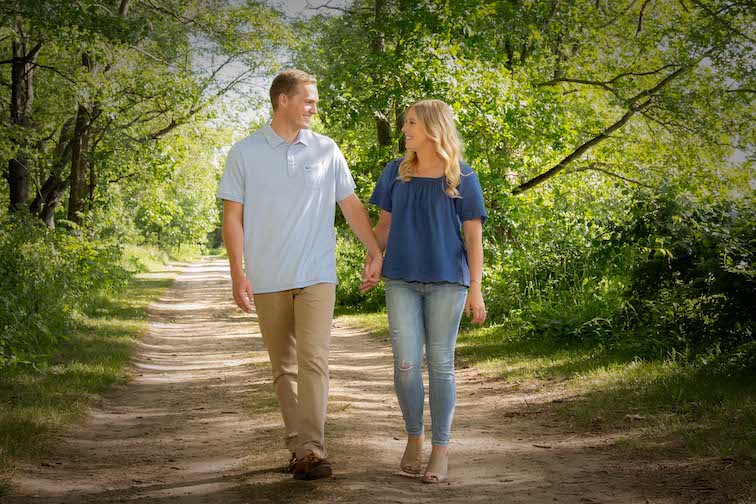 outdoor engagement shoot on a trail