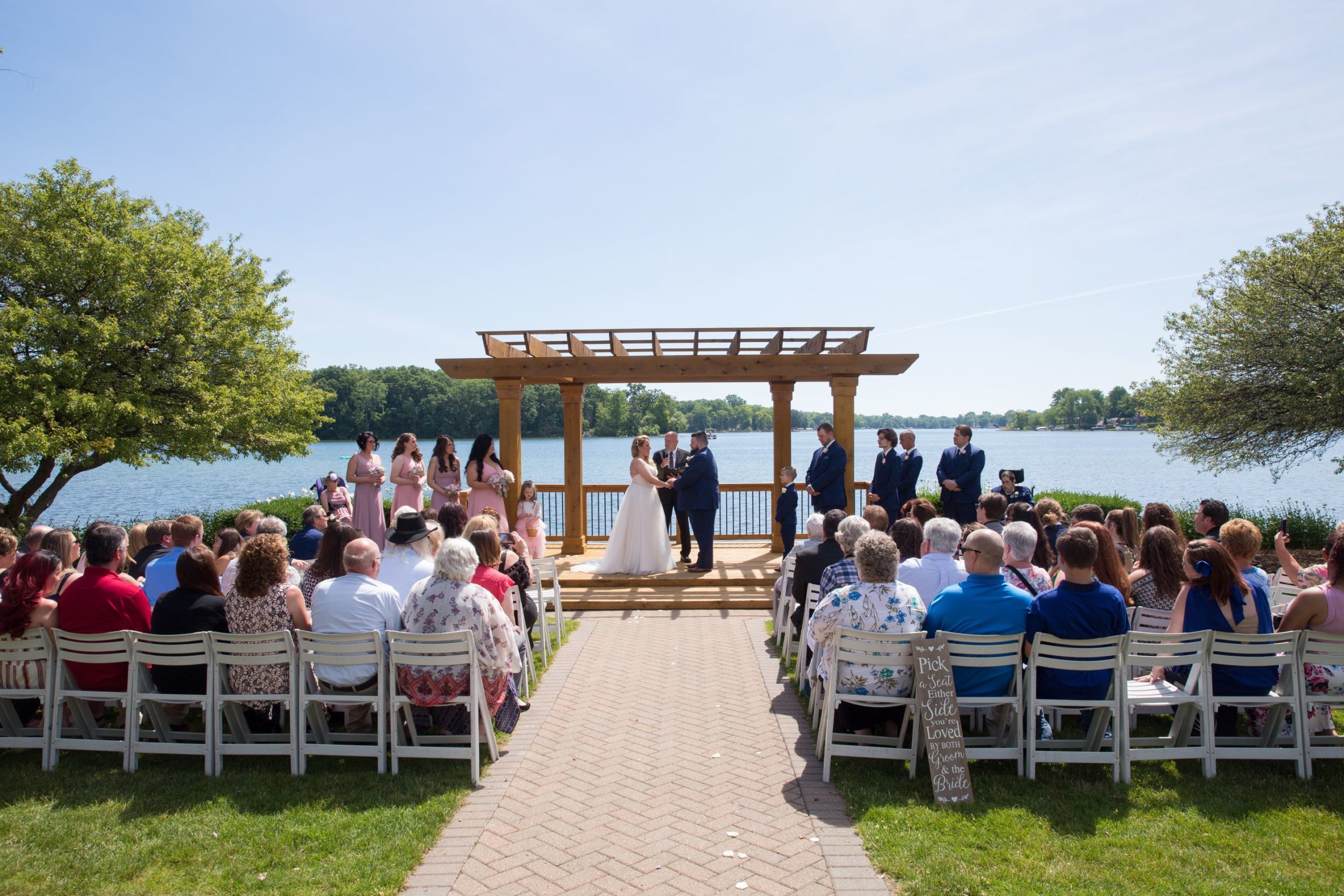 wedding ceremony at bay pointe