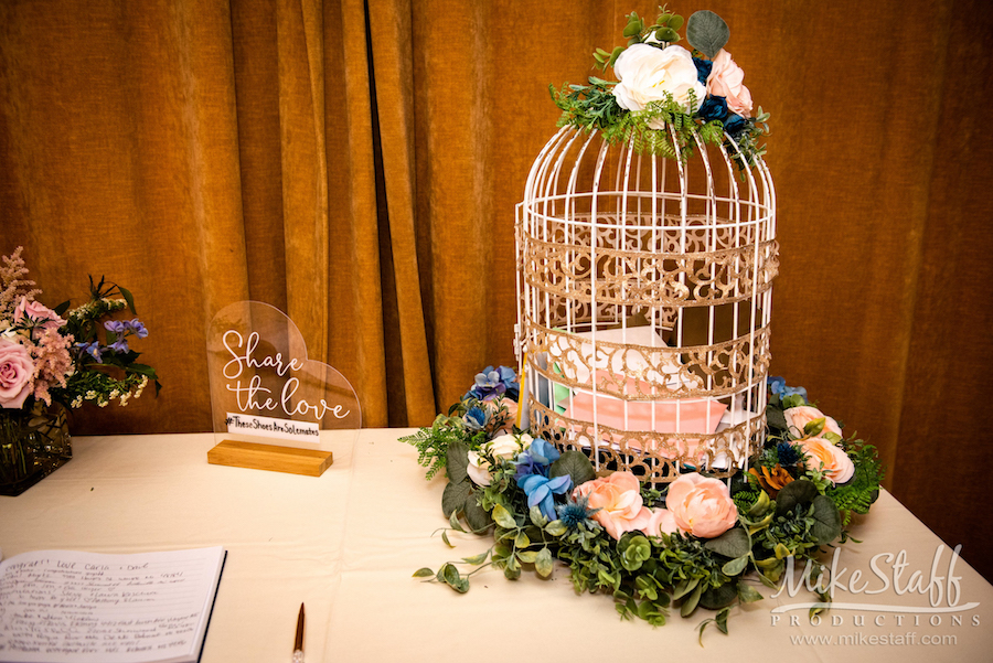 cage cards box at wedding