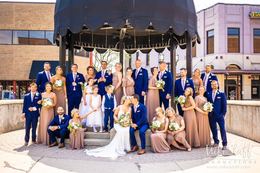 bridal party in downtown mount clemens