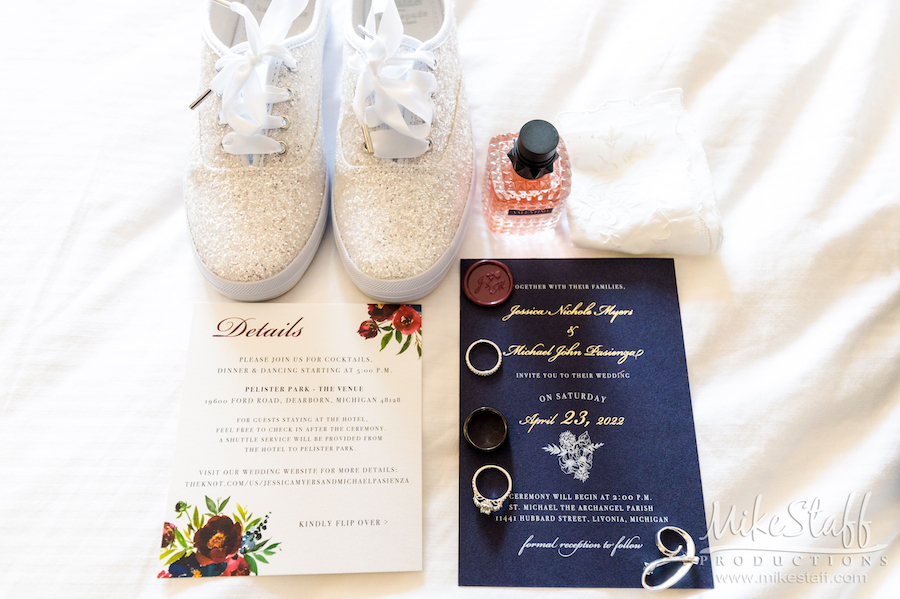 bridal details shoes invitation jewelry