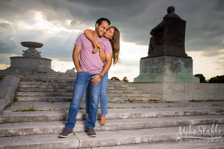engagement photo locations belle isle fountain