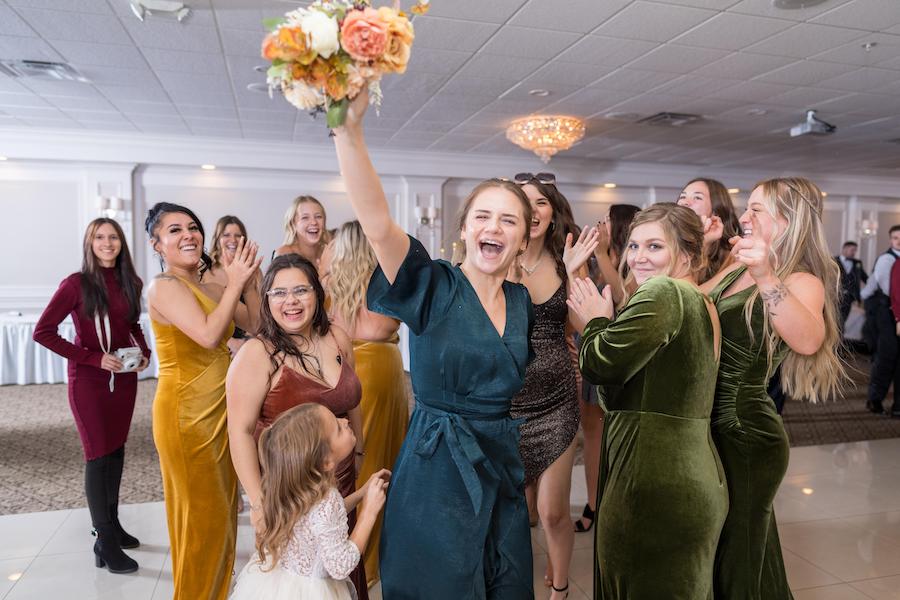 wedding reception bouquet toss