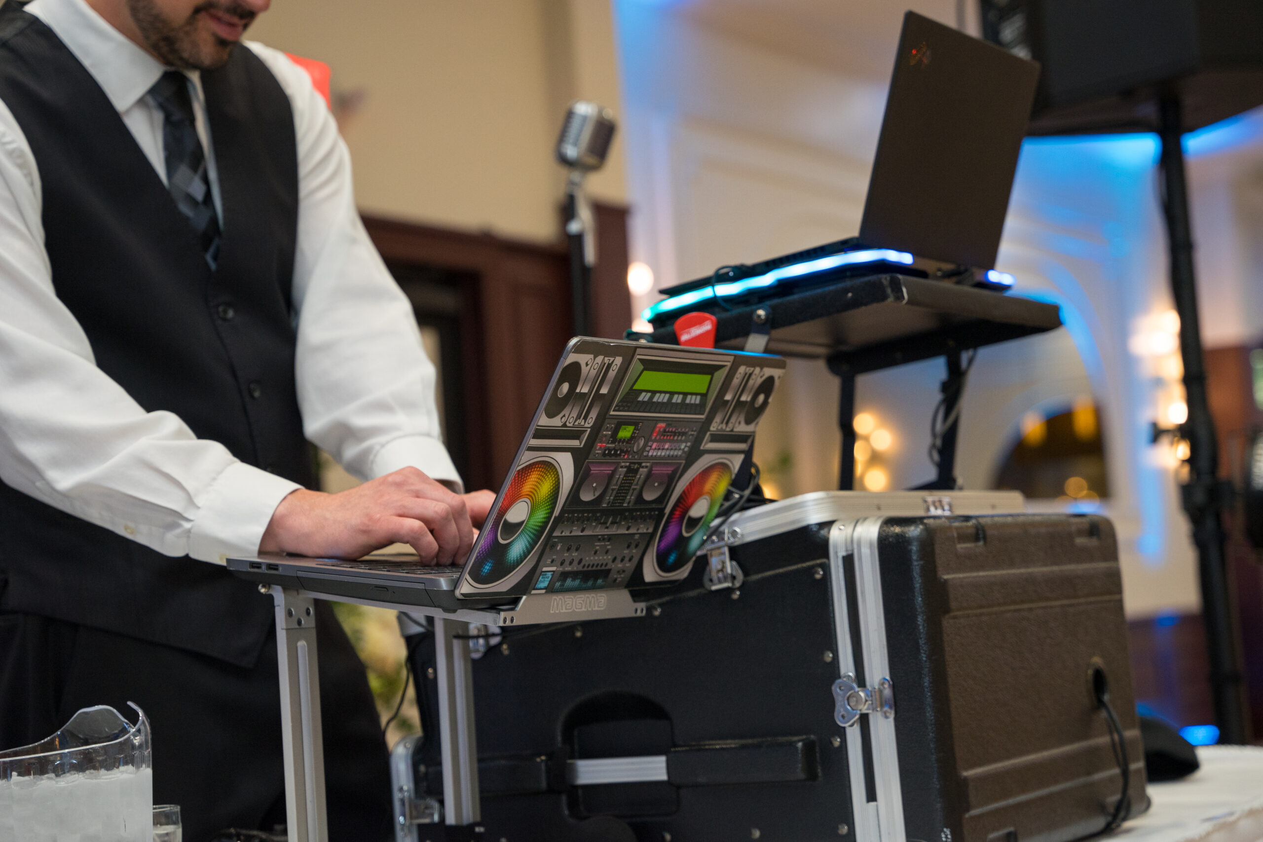 wedding-DJ-equipment