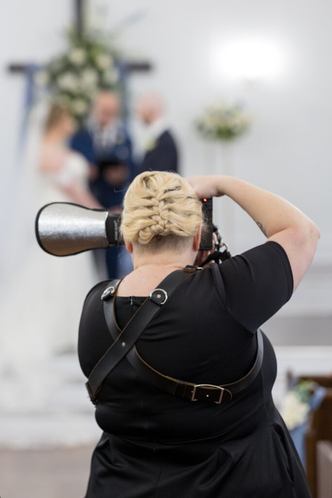 professional wedding photographer_Mike Staff Productions_in action